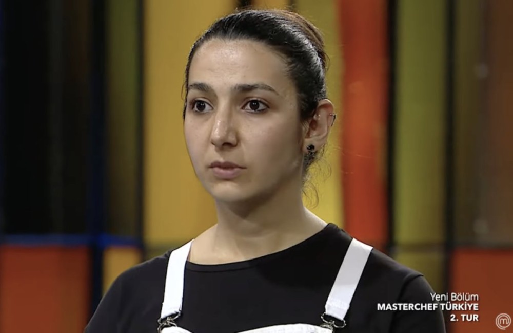 masterchef te sasirtan hata pudra sekeri yerine tuz kullandi